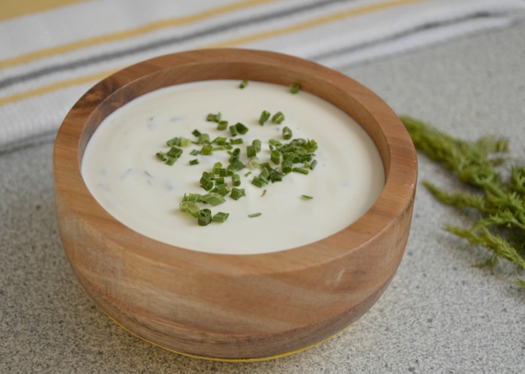 This Easy Homemade Ranch Dressing Recipe is made with fresh ingredients and works perfectly as a dip for your favorite appetizers or a salad dressing.