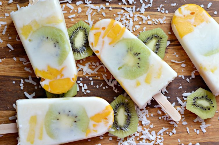 Homemade Frozen Fruit Bars Recipe with Frozen Yogurt and Fresh Fruit