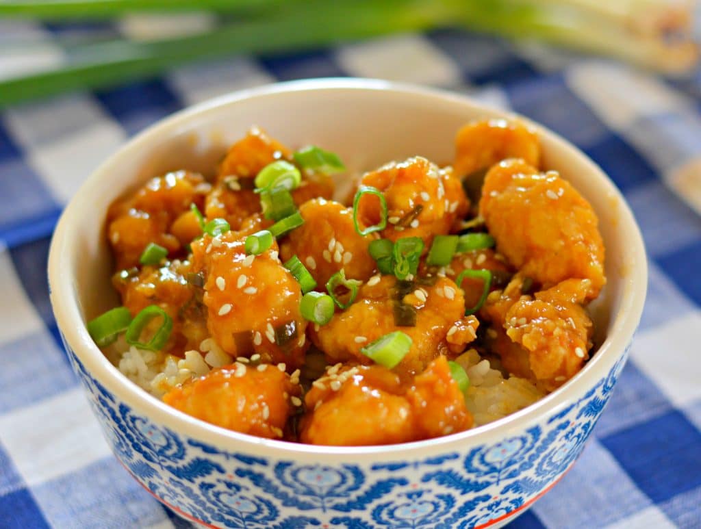 Esta receta para pollo a la naranja es mejor que la de Panda Express y la puedes hacer de la comodidad de tu casa. 