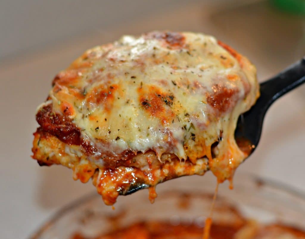 This three cheese Chicken Parmesan is sure to be a hit with everyone that tries it. It has three different types of cheeses with delicious pasta sauce makes for an amazing meal to enjoy with your family any night of the week! 