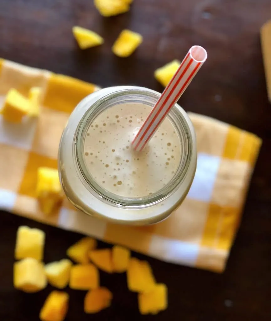 This quick "Power up" mango breakfast shake is full of energy boosting nutrients, perfect for starting your morning.