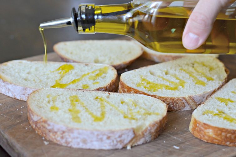 bruschetta with olive oil
