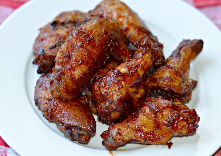 Smoked Chicken wings on plate ready to eat