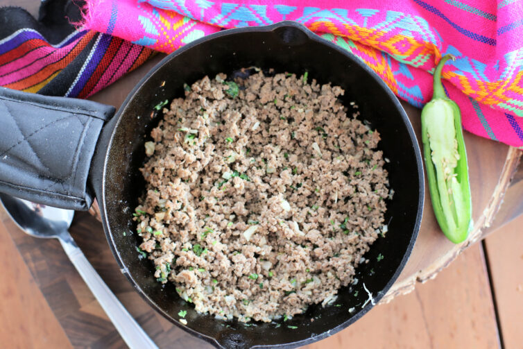 Ground beef filling for an empanada