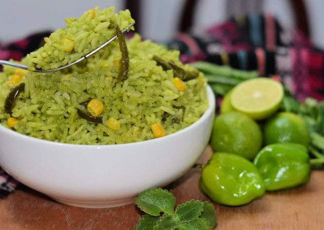 arroz verde with poblano pepper strips